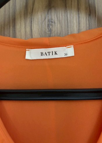 Drapeli V Yaka Uzun Turuncu Elbise - Görsel 3