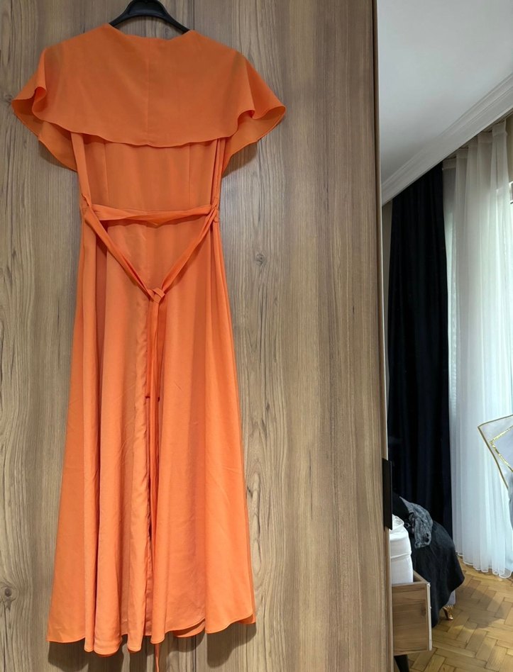 Drapeli V Yaka Uzun Turuncu Elbise - Görsel 4