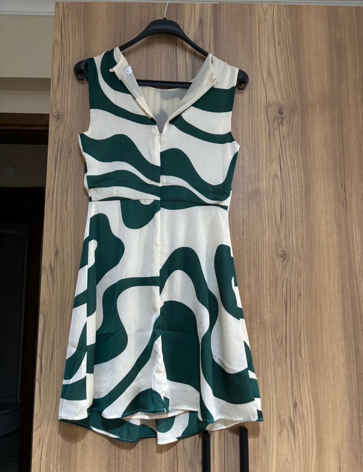 Yeşil Zebra Desenli Uzun Kollu Elbise - Görsel 2