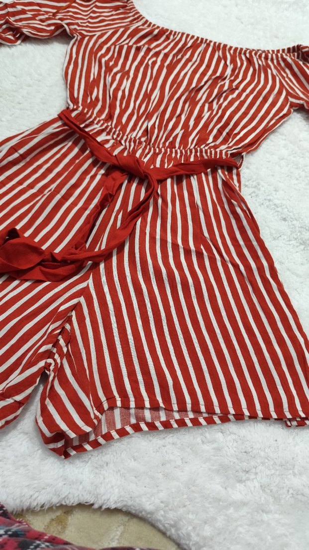 Kırmızı Çizgili Kısa Tulum - Görsel 3