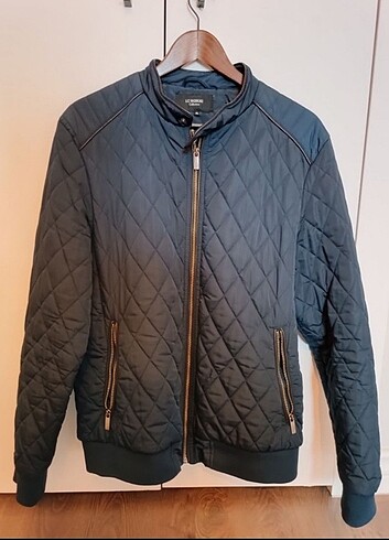 Harika Kapitone Mont (LCW)