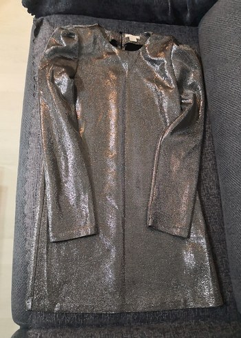 H&M gümüş vatkalı elbise - Görsel 4