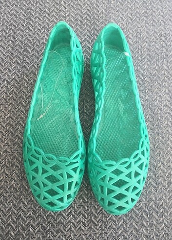 yeşil plaj deniz ayakkabısı 