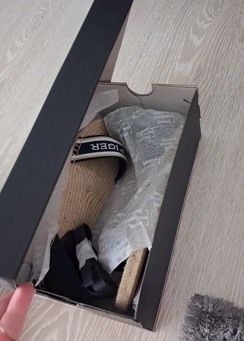 Tommy Hilfiger Sandalet - Görsel 16