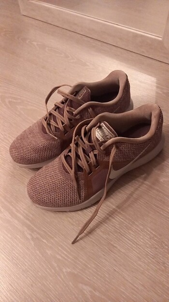 Nike spor ayakkabı