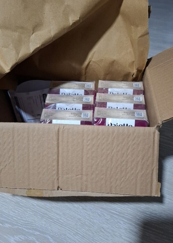 Palette küllü açık sarı - Görsel 3