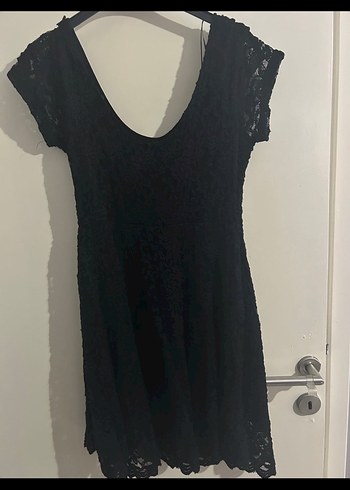 Siyah Dantelli Midi V Yaka Kadın Elbise - Görsel 2