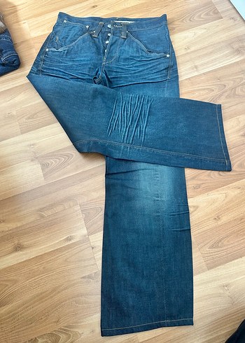 Levis Engineereed Denim Jean
