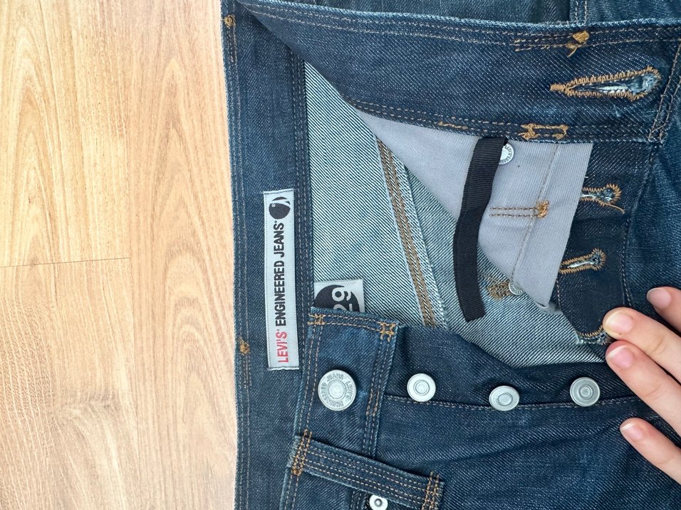 Levis engineereed Denim Jean — görsel 3/7