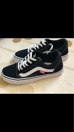 Siyah vans