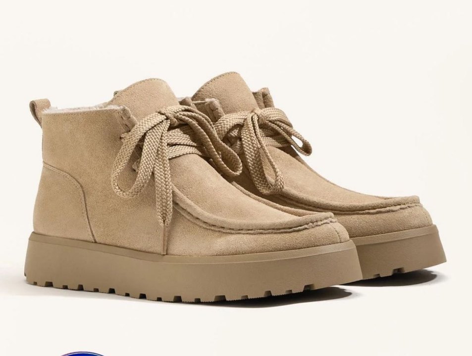 Bej Süet Kürklü Kadın Bot - Görsel 2