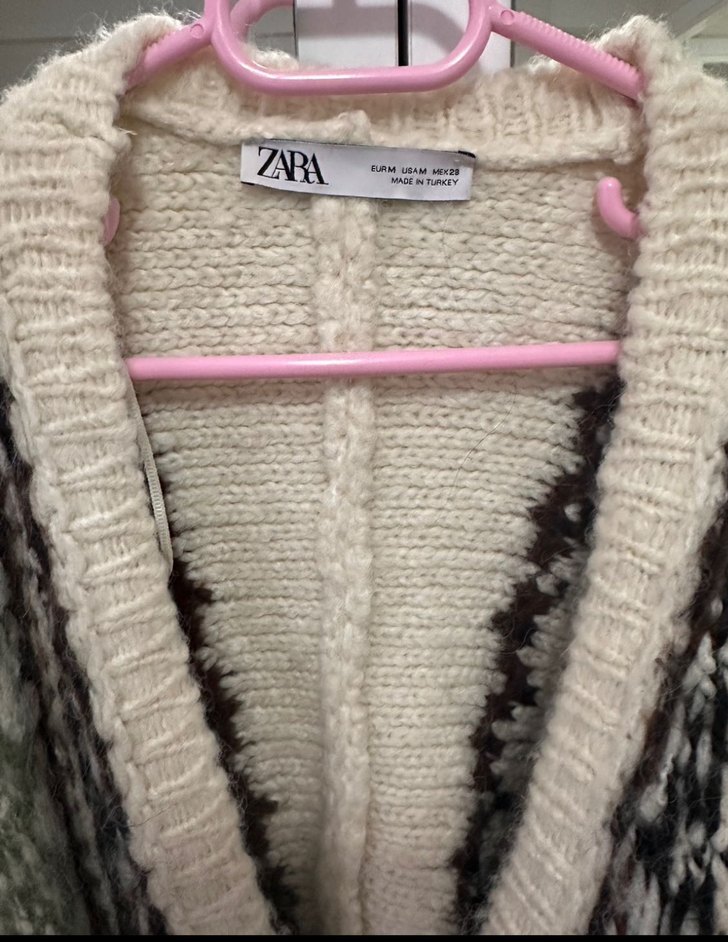 Desenli Bej Örgü Kadın Hırka - Görsel 3