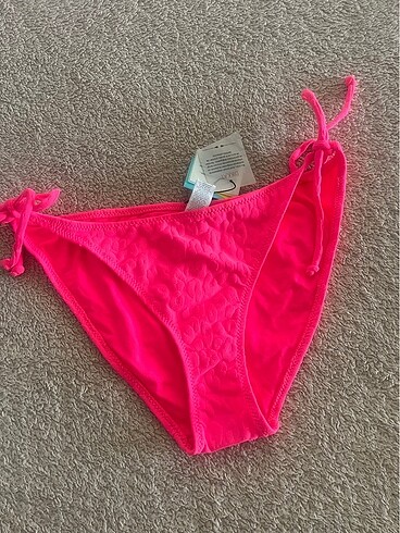 Neon pembe bikini altı