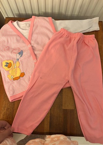 Pembe Bebek Kız Uzun Kollu Düğmeli Takım