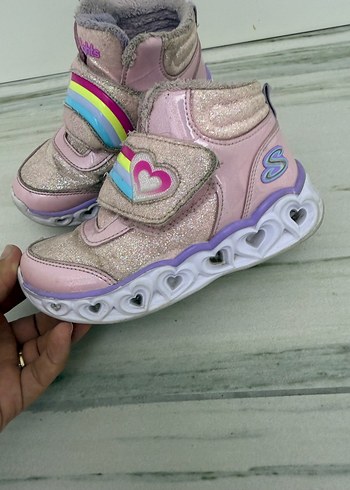 27 Beden pembe Renk Skechers bot 27.5 numara ışıkları sağlam