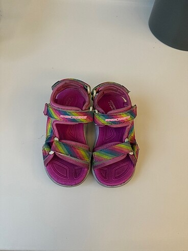 Skechers 26 numara sandalet