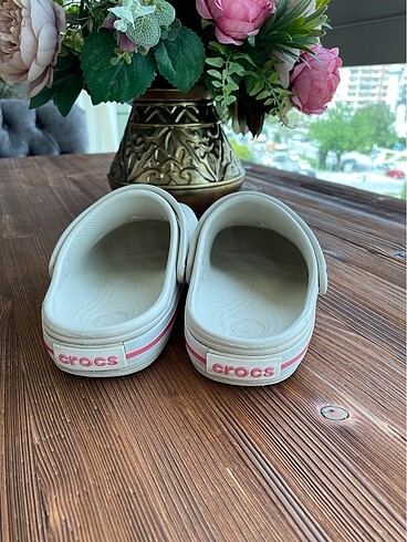 35 Beden beyaz Renk Crocs terlik J3(34/35)