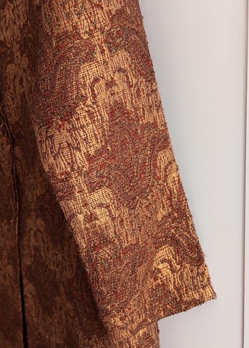 Drapeli Parlak Kahverengi Uzun Kadın Kaban - Görsel 3