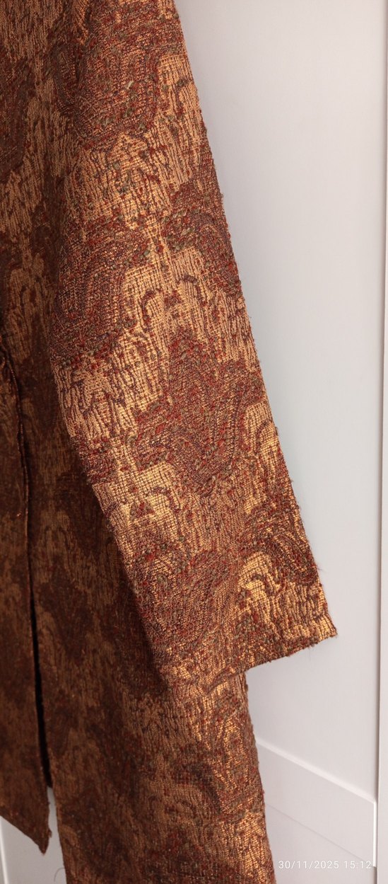 Drapeli Parlak Kahverengi Uzun Kadın Kaban - Görsel 3