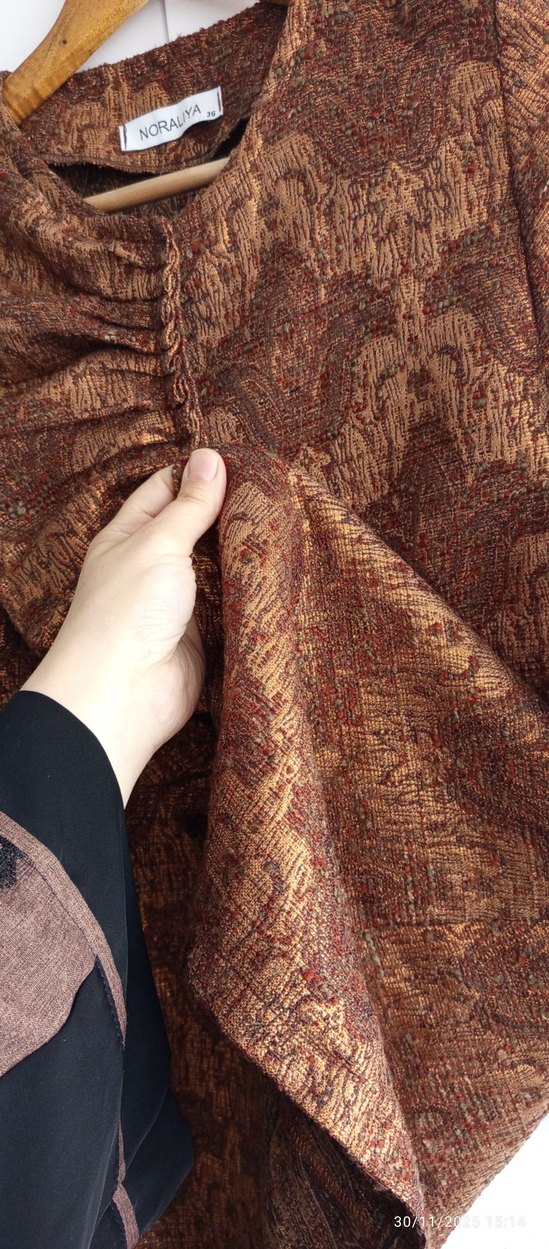 Drapeli Parlak Kahverengi Uzun Kadın Kaban - Görsel 5