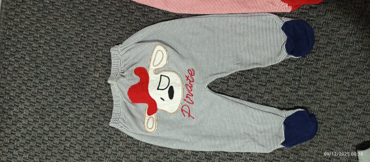 Erkek bebek ayaklı pjama - Görsel 3