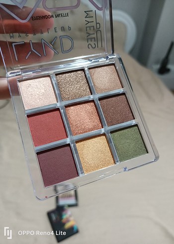 Çok Renkli Koyu Tonlu Göz Farı Paleti - Görsel 3