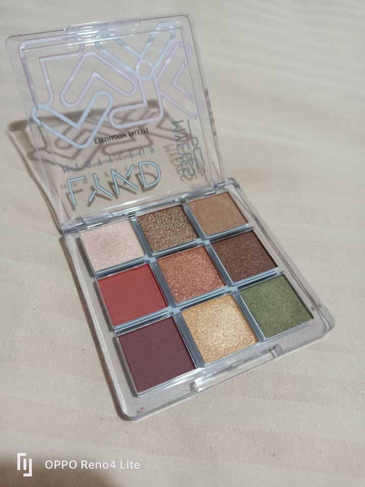 Çok Renkli Koyu Tonlu Göz Farı Paleti - Görsel 5