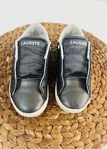 28 Beden siyah Renk Lacoste
