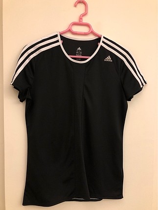 Adidas marka L beden orjinal kadın tşört