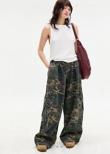 Urban Outfitters l