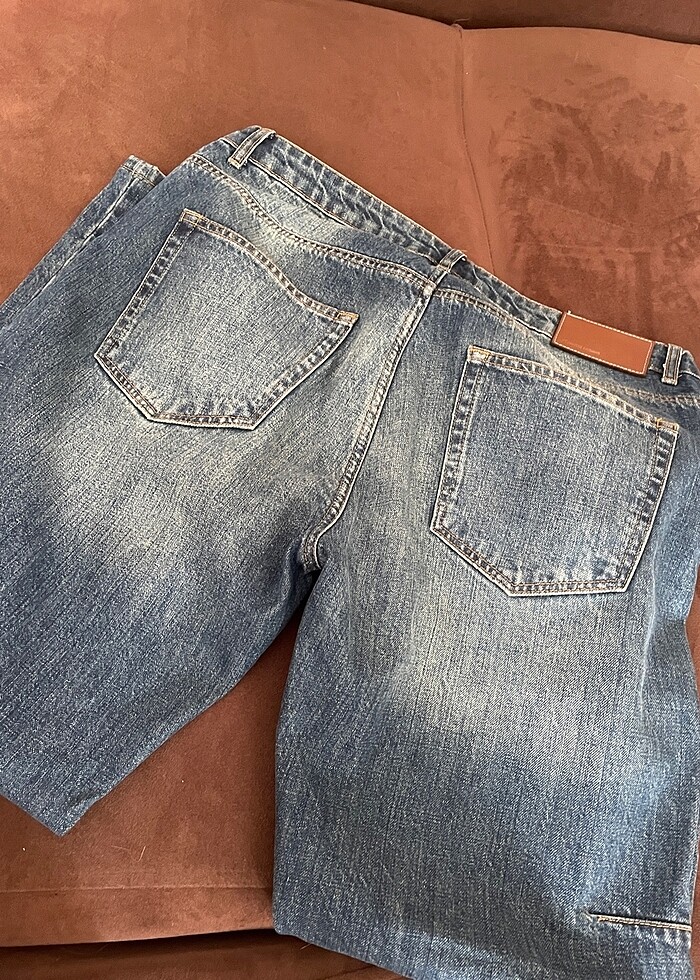 Yırtık jean kot - Görsel 2