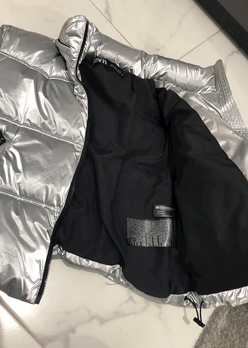 Zara suya dayanıklı şişme mont - Görsel 8