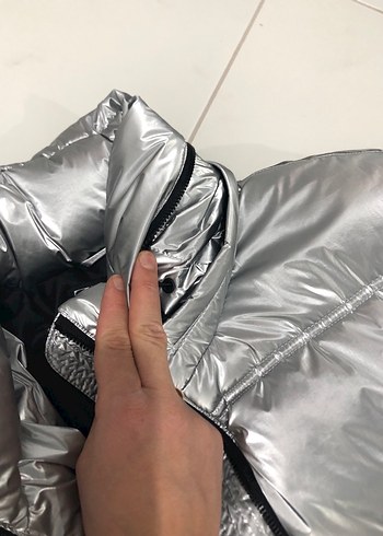 Zara suya dayanıklı şişme mont - Görsel 5