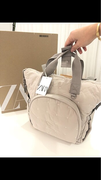 Zara Bebek bakım çantası