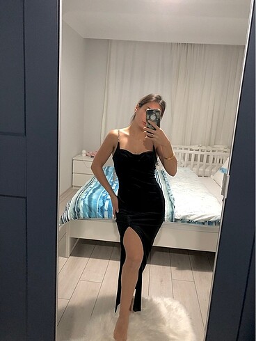 Zara ZARA KADİFE ELBİSE