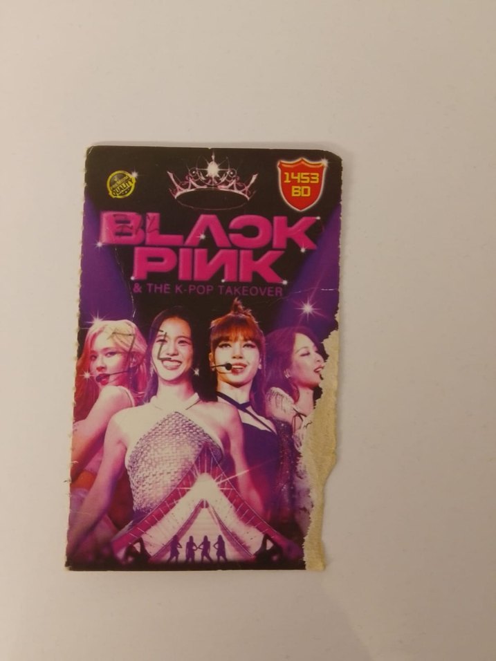 blackpink üyesi lisa fotokart - Görsel 2