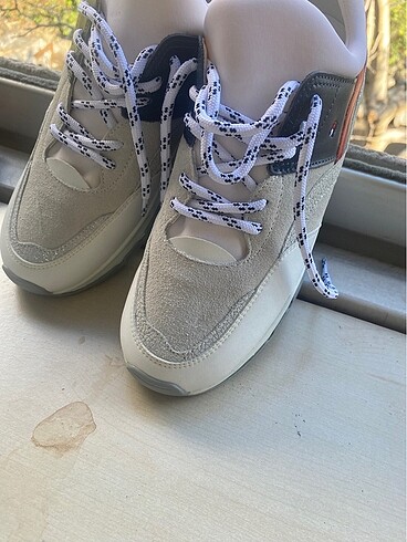 39 Beden beyaz Renk Tommy Hilfiger Spor Ayakkabı