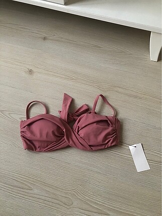 Bikini üstü