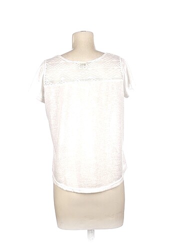 m Beden PreLoved T-shirt %70 İndirimli.