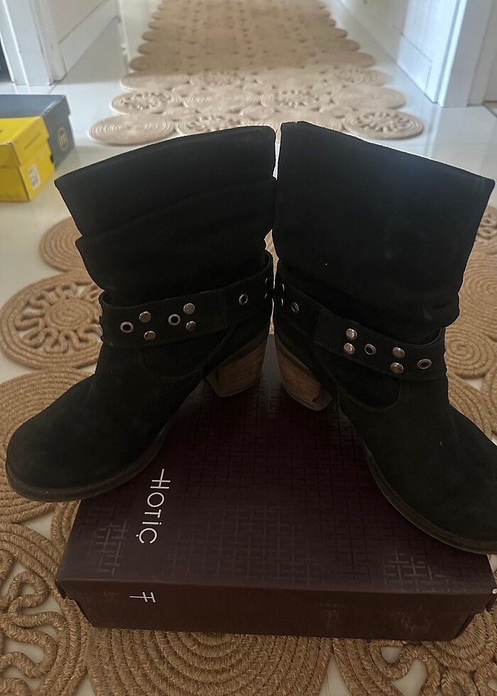 Süet zımbalı bot - Görsel 2