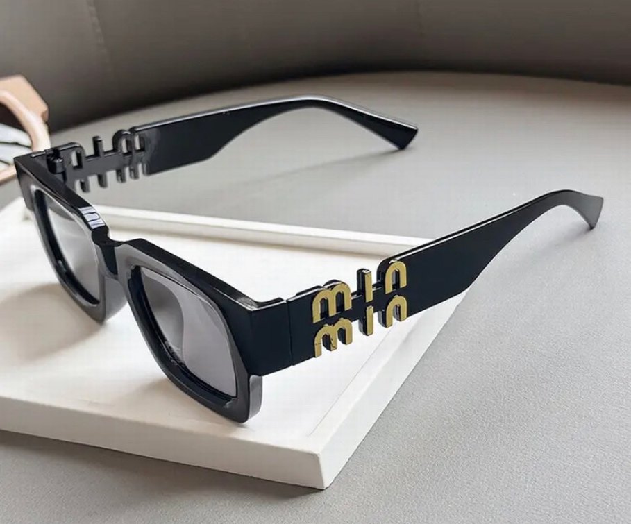 Miu miu ithal kadın güneş gözlüğü - Görsel 3