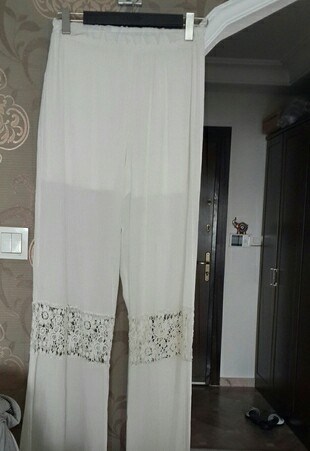 Beyaz keten pantolon 