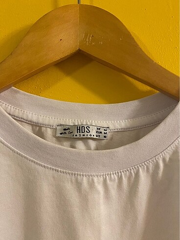 l Beden beyaz Renk Vatkalı tshirt