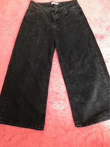 38 Beden siyah Renk kısa paça bol pantolon
