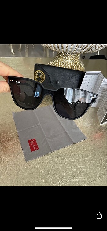 Rayban güneş gözlüğü