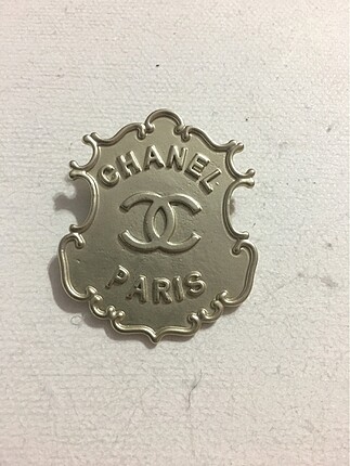 CHANEL BROŞ Markalı