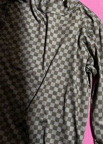 Gri Kareli dik Yakalı body - Görsel 3