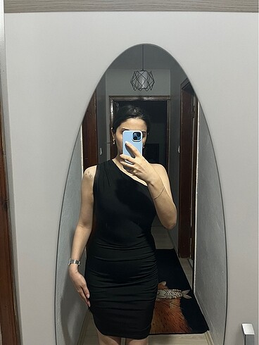 s Beden Siyah elbise
