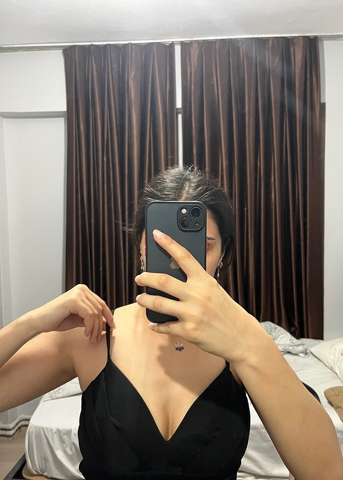 Siyah elbise - Görsel 2