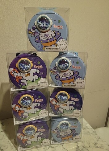 Diğer Space uzay desenli şifreli kumbara